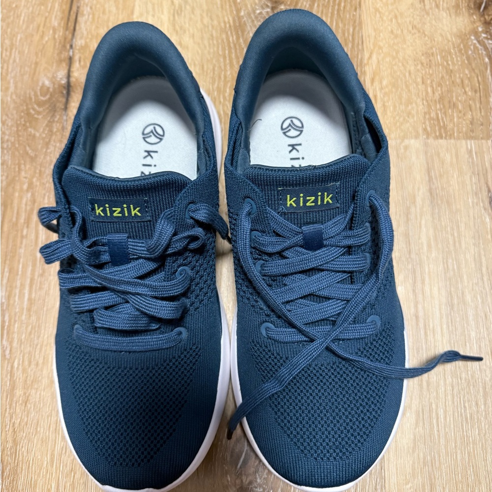 Kizik Athletic Shoes - Navy
